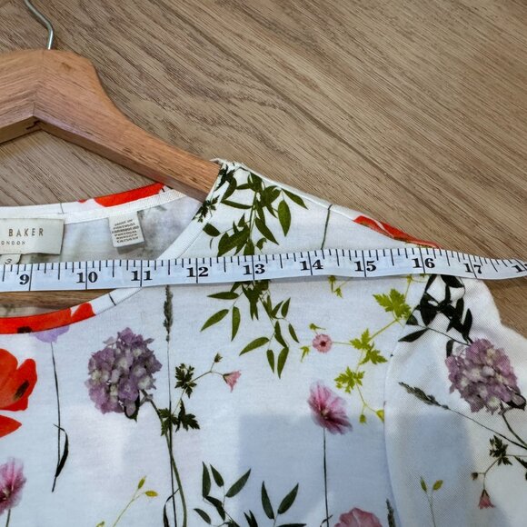Ted Baker Floral Print Short Sleeve Tee Top Size 3 - Picture 8 of 9